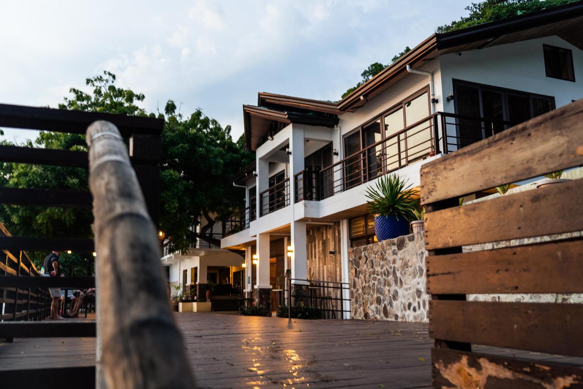 Altamare Dive And Leisure Resort Anilao Мабини Экстерьер фото